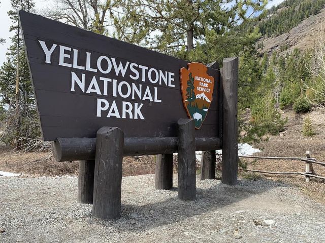 Emergency Alert! Earthquake Strikes Yellowstone Super Volcano - Expert Issued Major Warning 